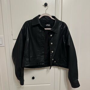 Zara Women's Sleek Black Leather Jacket